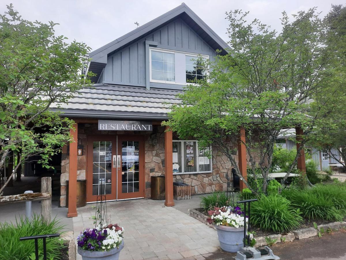 Margarita Vacation Getaway Lejlighed Oro-Medonte Eksteriør billede